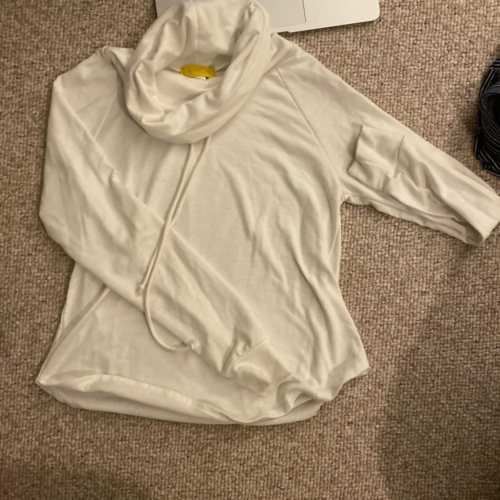 White sweater like thing